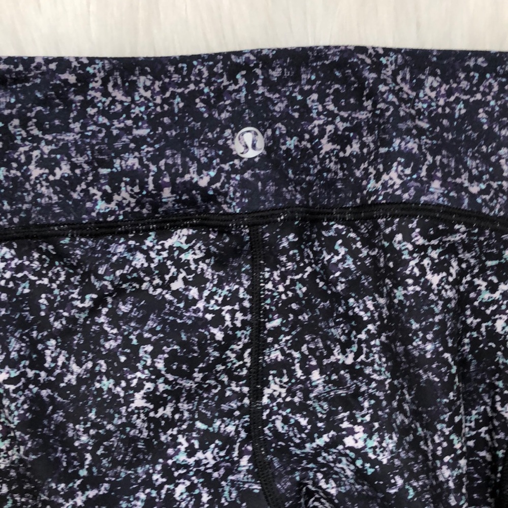 Lululemon Crop - Picture 5 of 5